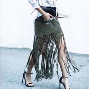 ThePerfext Mimi Fringe Suede Skirt